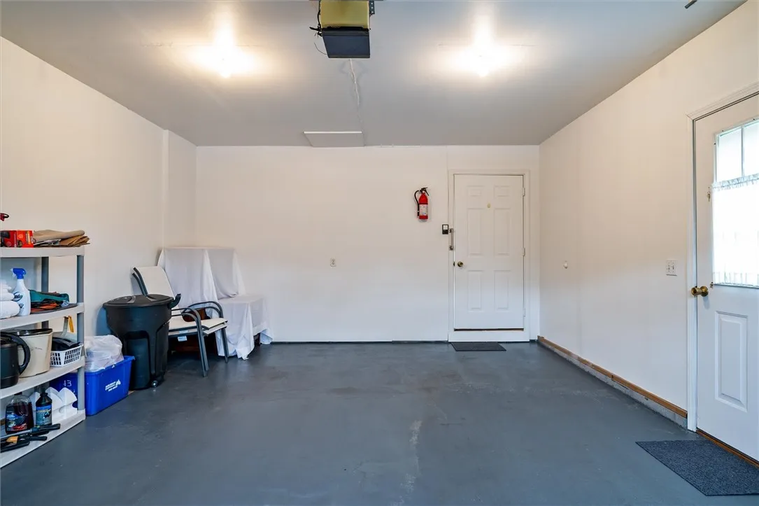 13 College Greene Drive, Chili, New York 14514, Chili, New York 14514, 2 Bedrooms Bedrooms, 4 Rooms Rooms,2 BathroomsBathrooms,Residential,For Sale,13 College Greene Drive, Chili, New York 14514,R1620337