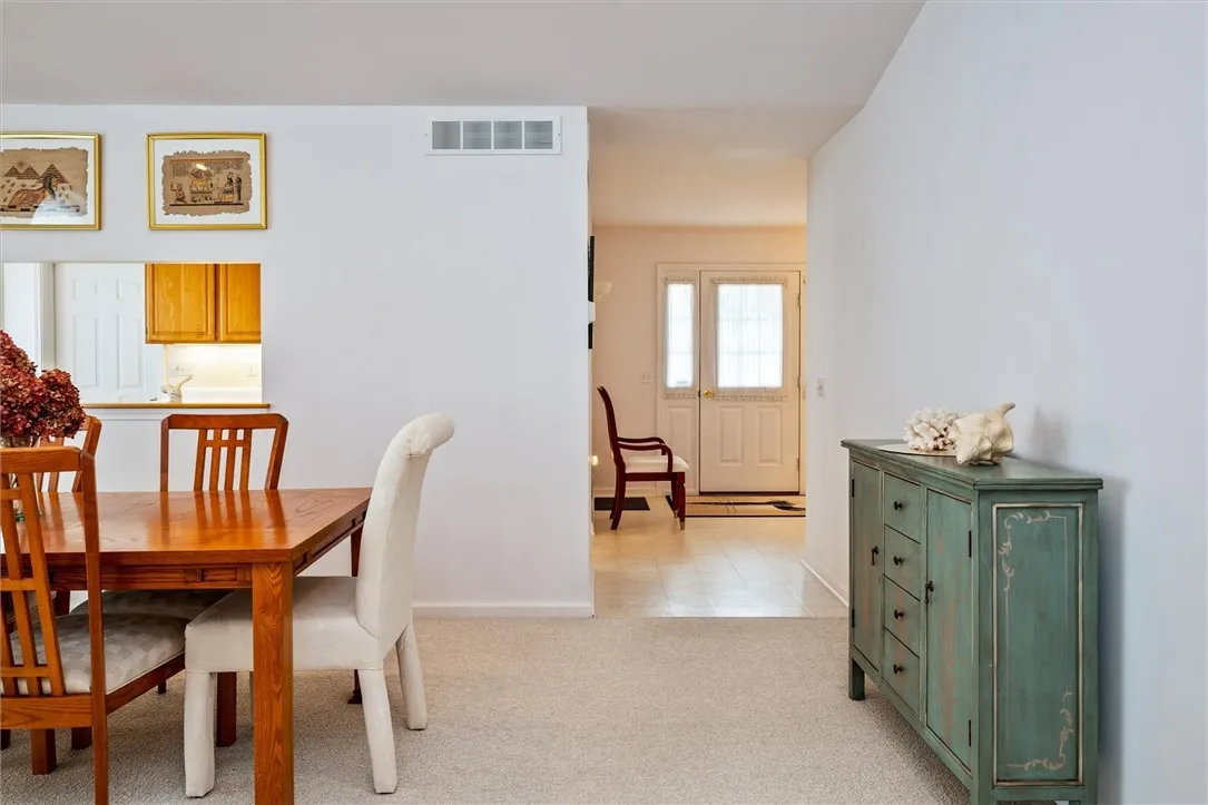 13 College Greene Drive, Chili, New York 14514, Chili, New York 14514, 2 Bedrooms Bedrooms, 4 Rooms Rooms,2 BathroomsBathrooms,Residential,For Sale,13 College Greene Drive, Chili, New York 14514,R1620337