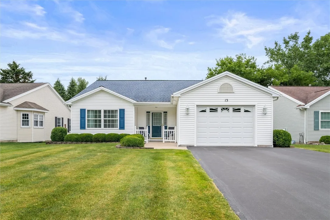 13 College Greene Drive, Chili, New York 14514, Chili, New York 14514, 2 Bedrooms Bedrooms, 4 Rooms Rooms,2 BathroomsBathrooms,Residential,For Sale,13 College Greene Drive, Chili, New York 14514,R1620337