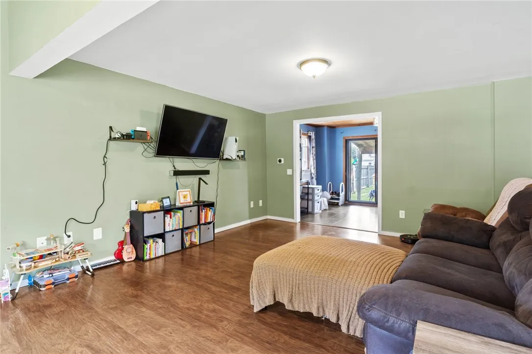 174 Frontenac Heights Avenue, Irondequoit, New Yor, Irondequoit, New York 14617, 2 Bedrooms Bedrooms, 5 Rooms Rooms,1 BathroomBathrooms,Residential,For Sale,174 Frontenac Heights Avenue, Irondequoit, New Yor,R1621345