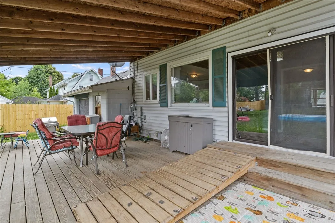 174 Frontenac Heights Avenue, Irondequoit, New Yor, Irondequoit, New York 14617, 2 Bedrooms Bedrooms, 5 Rooms Rooms,1 BathroomBathrooms,Residential,For Sale,174 Frontenac Heights Avenue, Irondequoit, New Yor,R1621345