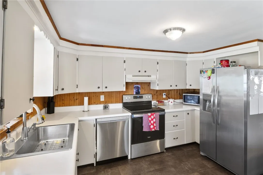 174 Frontenac Heights Avenue, Irondequoit, New Yor, Irondequoit, New York 14617, 2 Bedrooms Bedrooms, 5 Rooms Rooms,1 BathroomBathrooms,Residential,For Sale,174 Frontenac Heights Avenue, Irondequoit, New Yor,R1621345