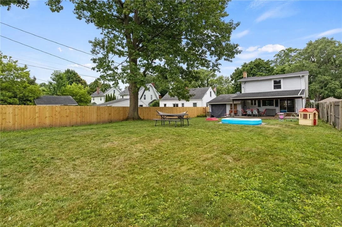 174 Frontenac Heights Avenue, Irondequoit, New Yor, Irondequoit, New York 14617, 2 Bedrooms Bedrooms, 5 Rooms Rooms,1 BathroomBathrooms,Residential,For Sale,174 Frontenac Heights Avenue, Irondequoit, New Yor,R1621345