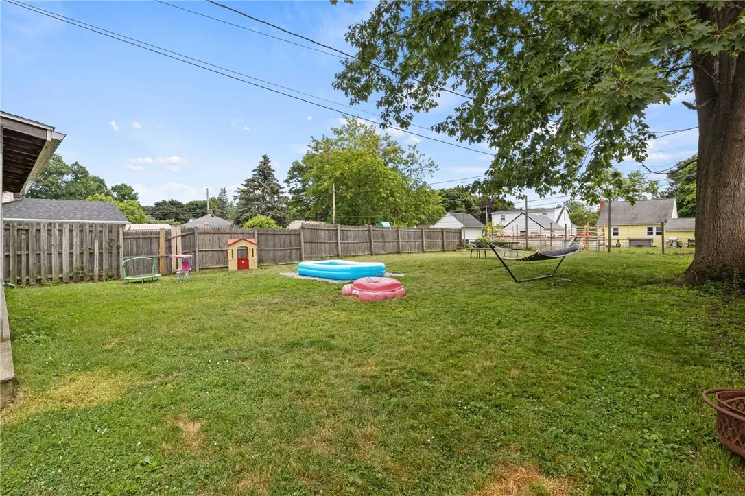 174 Frontenac Heights Avenue, Irondequoit, New Yor, Irondequoit, New York 14617, 2 Bedrooms Bedrooms, 5 Rooms Rooms,1 BathroomBathrooms,Residential,For Sale,174 Frontenac Heights Avenue, Irondequoit, New Yor,R1621345