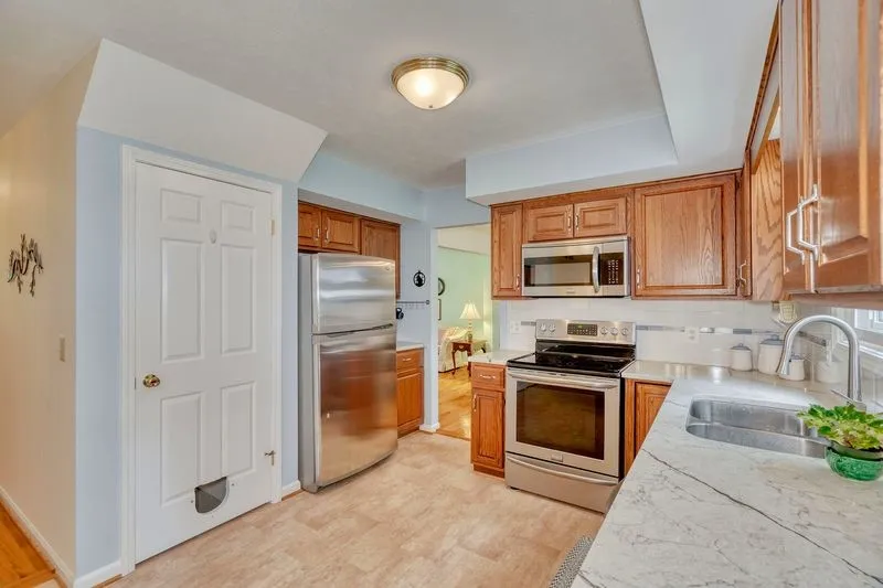 426 Murwood Lane, Webster, New York 14580, Webster, New York 14580, 4 Bedrooms Bedrooms, 8 Rooms Rooms,2 BathroomsBathrooms,Residential,Closed,426 Murwood Lane, Webster, New York 14580,R1618337