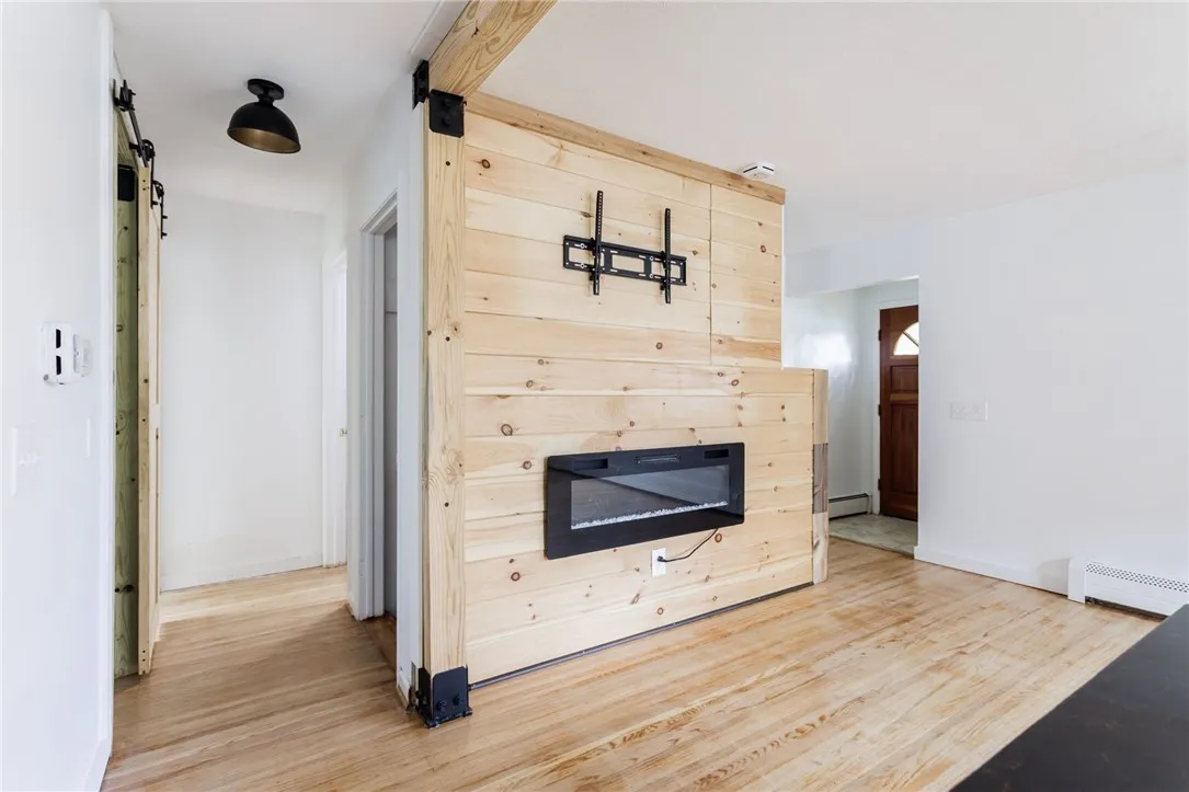 Gas fireplace insert with tv mount
