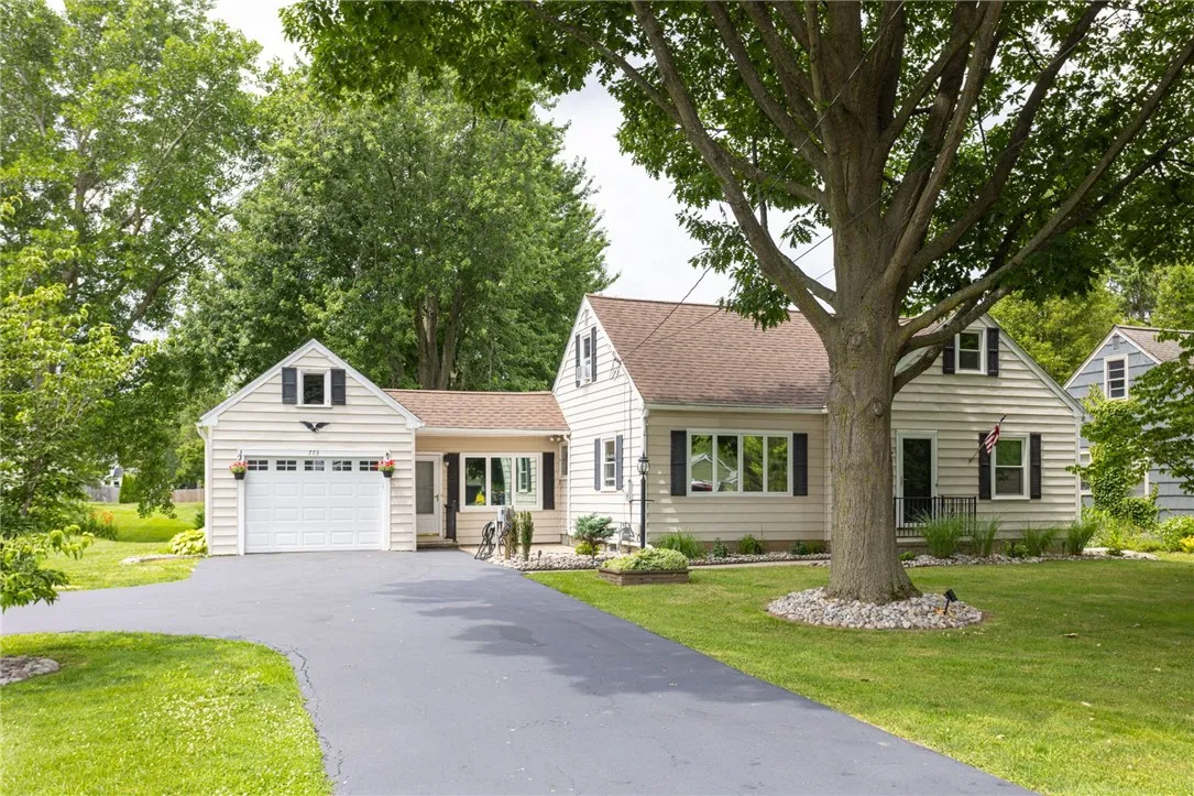 773 Marshall Road, Chili, New York 14624, Chili, New York 14624, 4 Bedrooms Bedrooms, 7 Rooms Rooms,1 BathroomBathrooms,Residential,For Sale,773 Marshall Road, Chili, New York 14624,R1616366