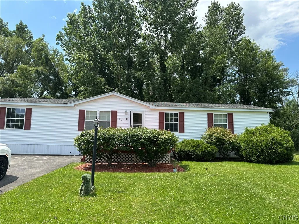 122 Windsor Drive, Schuyler, New York 13340, Schuyler, New York 13340, 4 Bedrooms Bedrooms, 7 Rooms Rooms,2 BathroomsBathrooms,Residential,For Sale,122 Windsor Drive, Schuyler, New York 13340,S1621318