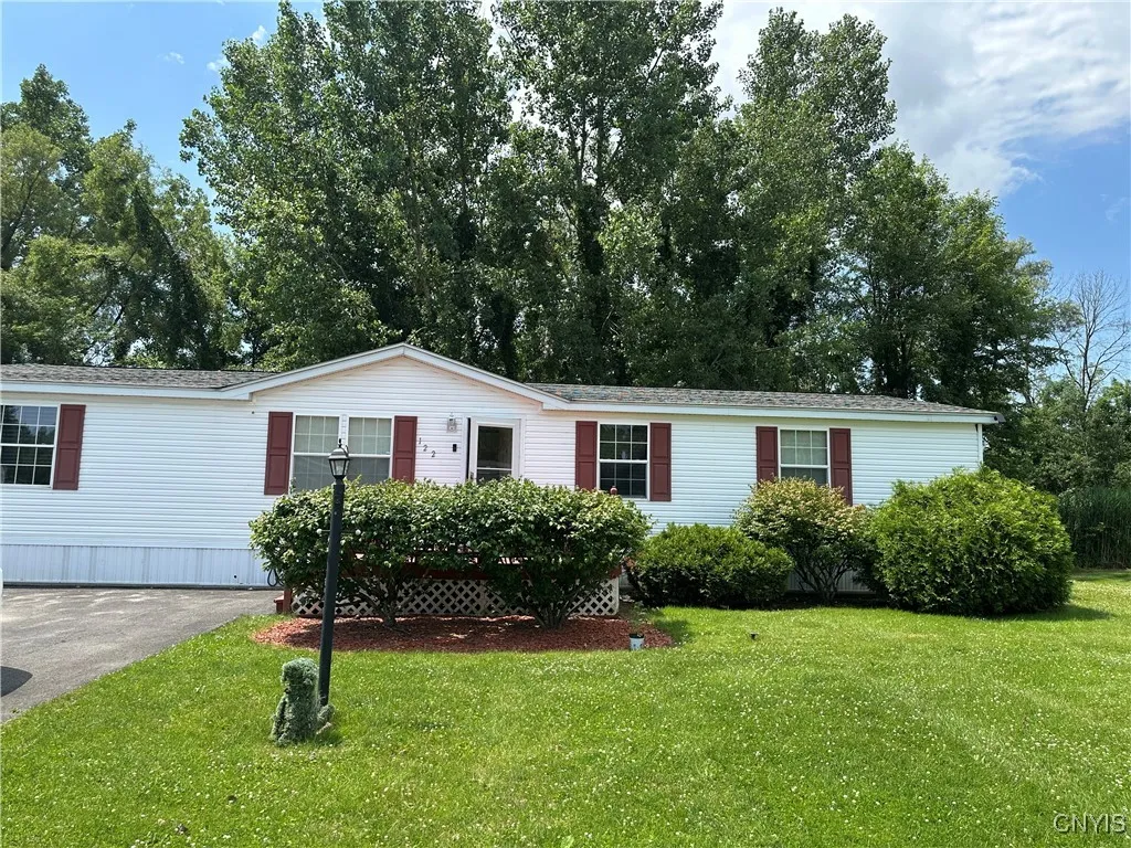 122 Windsor Drive, Schuyler, New York 13340, Schuyler, New York 13340, 4 Bedrooms Bedrooms, 7 Rooms Rooms,2 BathroomsBathrooms,Residential,For Sale,122 Windsor Drive, Schuyler, New York 13340,S1621318