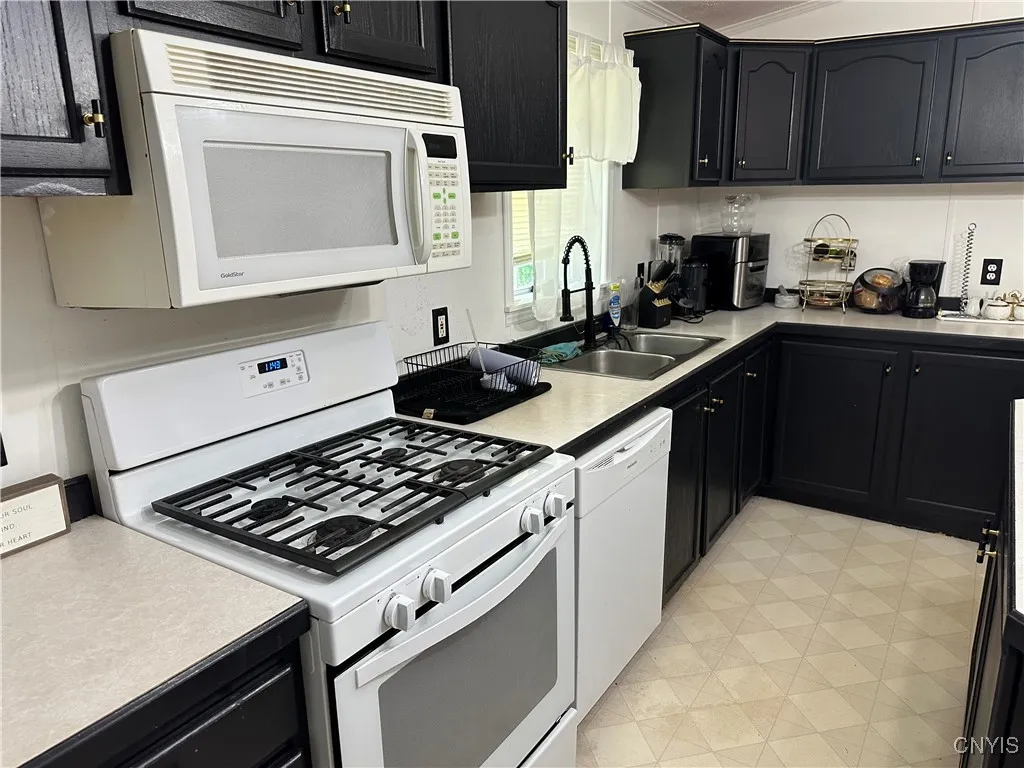 122 Windsor Drive, Schuyler, New York 13340, Schuyler, New York 13340, 4 Bedrooms Bedrooms, 7 Rooms Rooms,2 BathroomsBathrooms,Residential,For Sale,122 Windsor Drive, Schuyler, New York 13340,S1621318