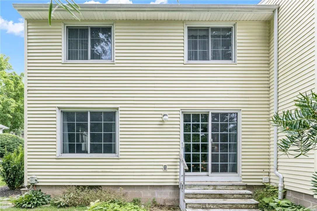 24 Bucklebury Hill, Perinton, New York 14450, Perinton, New York 14450, 3 Bedrooms Bedrooms, 6 Rooms Rooms,1 BathroomBathrooms,Residential,For Sale,24 Bucklebury Hill, Perinton, New York 14450,R1619753