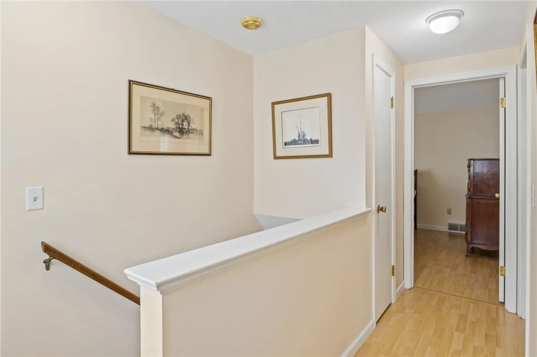 24 Bucklebury Hill, Perinton, New York 14450, Perinton, New York 14450, 3 Bedrooms Bedrooms, 6 Rooms Rooms,1 BathroomBathrooms,Residential,For Sale,24 Bucklebury Hill, Perinton, New York 14450,R1619753