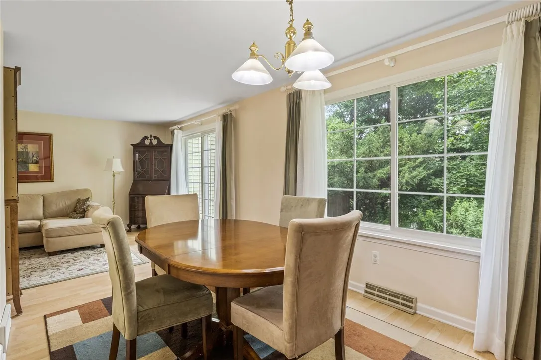 24 Bucklebury Hill, Perinton, New York 14450, Perinton, New York 14450, 3 Bedrooms Bedrooms, 6 Rooms Rooms,1 BathroomBathrooms,Residential,For Sale,24 Bucklebury Hill, Perinton, New York 14450,R1619753