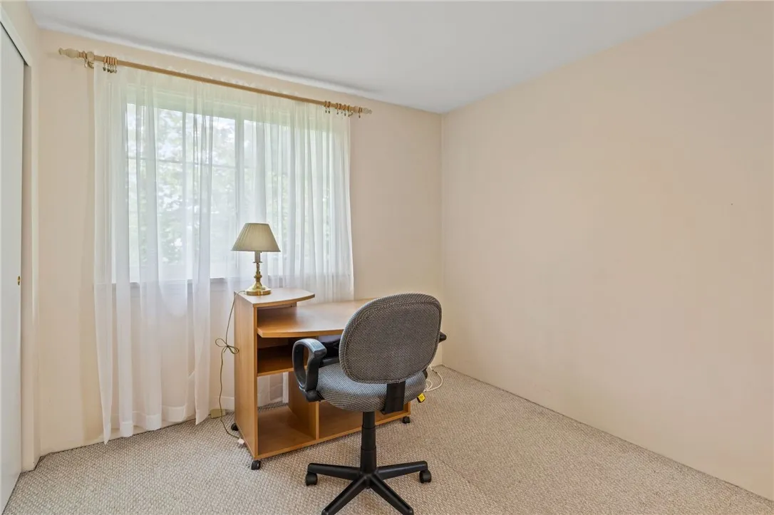 24 Bucklebury Hill, Perinton, New York 14450, Perinton, New York 14450, 3 Bedrooms Bedrooms, 6 Rooms Rooms,1 BathroomBathrooms,Residential,For Sale,24 Bucklebury Hill, Perinton, New York 14450,R1619753