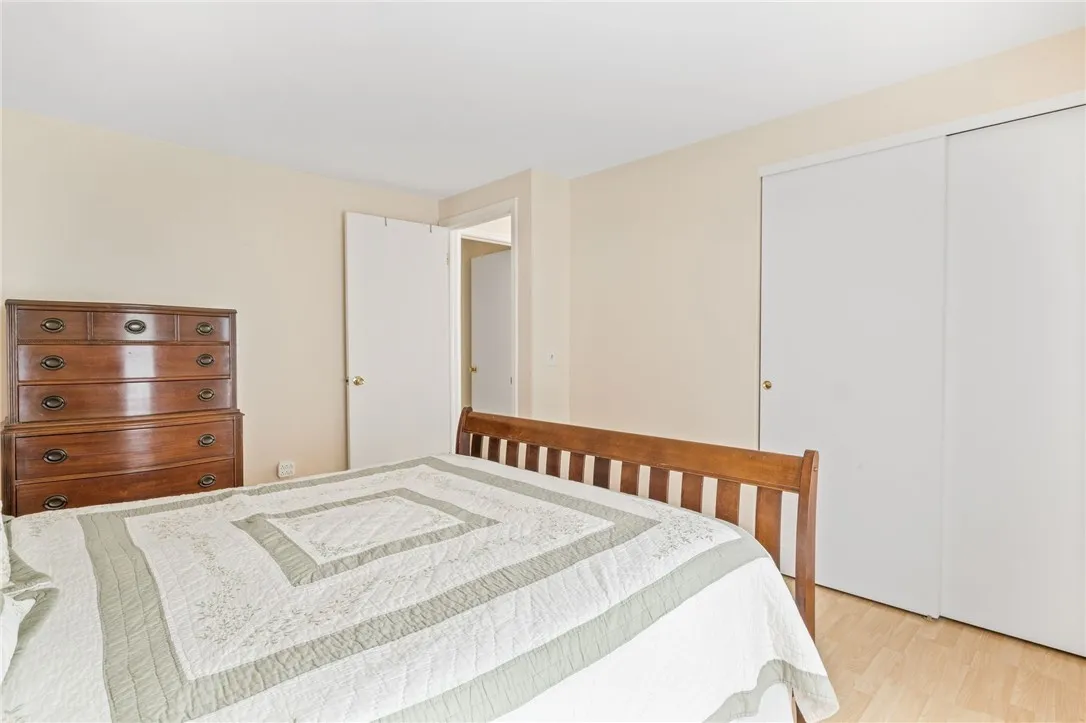 24 Bucklebury Hill, Perinton, New York 14450, Perinton, New York 14450, 3 Bedrooms Bedrooms, 6 Rooms Rooms,1 BathroomBathrooms,Residential,For Sale,24 Bucklebury Hill, Perinton, New York 14450,R1619753