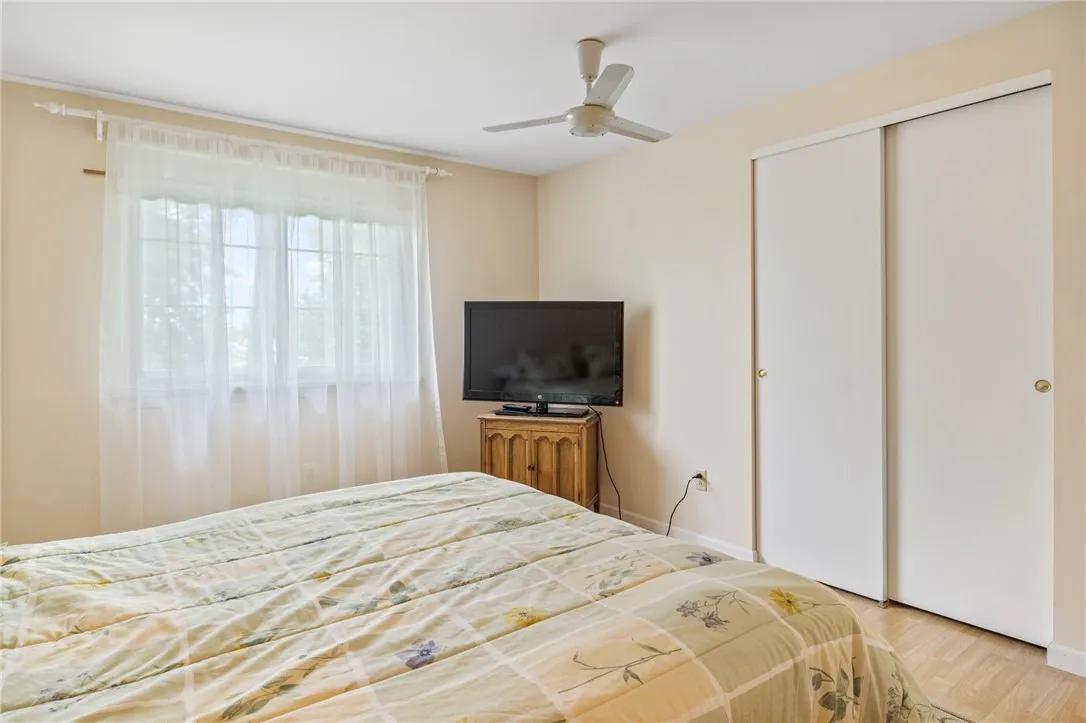 24 Bucklebury Hill, Perinton, New York 14450, Perinton, New York 14450, 3 Bedrooms Bedrooms, 6 Rooms Rooms,1 BathroomBathrooms,Residential,For Sale,24 Bucklebury Hill, Perinton, New York 14450,R1619753
