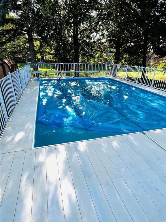 Kayak Pool