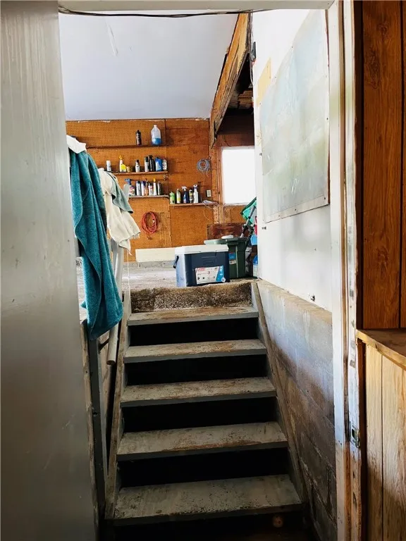entry from basement to garage