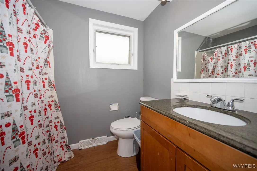 Upper bathroom - has fresh paint