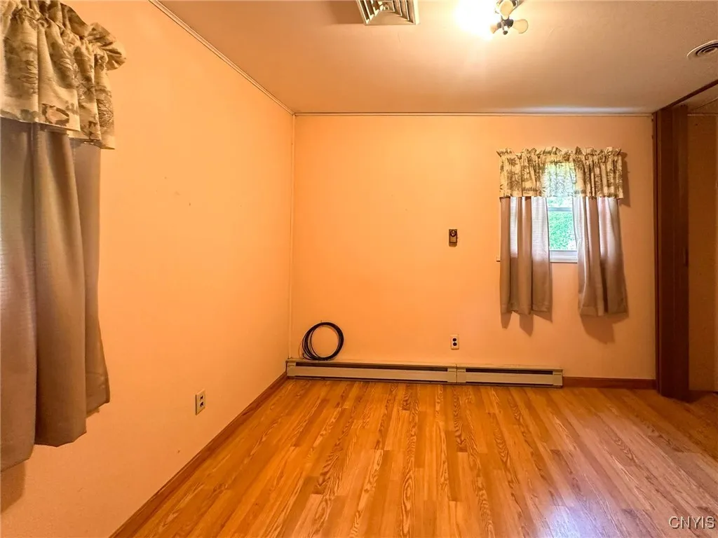 1003 Clinton Street, Rome, New York 13440, Rome, New York 13440, 3 Bedrooms Bedrooms, 5 Rooms Rooms,1 BathroomBathrooms,Residential,For Sale,1003 Clinton Street, Rome, New York 13440,S1621342