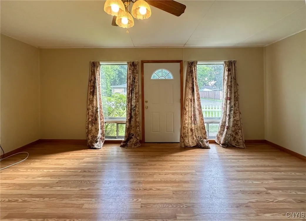 1003 Clinton Street, Rome, New York 13440, Rome, New York 13440, 3 Bedrooms Bedrooms, 5 Rooms Rooms,1 BathroomBathrooms,Residential,For Sale,1003 Clinton Street, Rome, New York 13440,S1621342