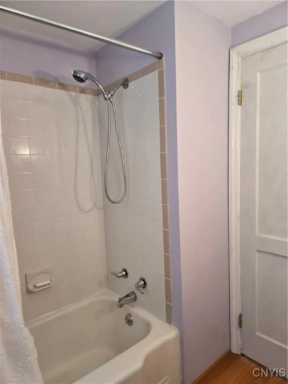 Linen closet is located in the hallway.