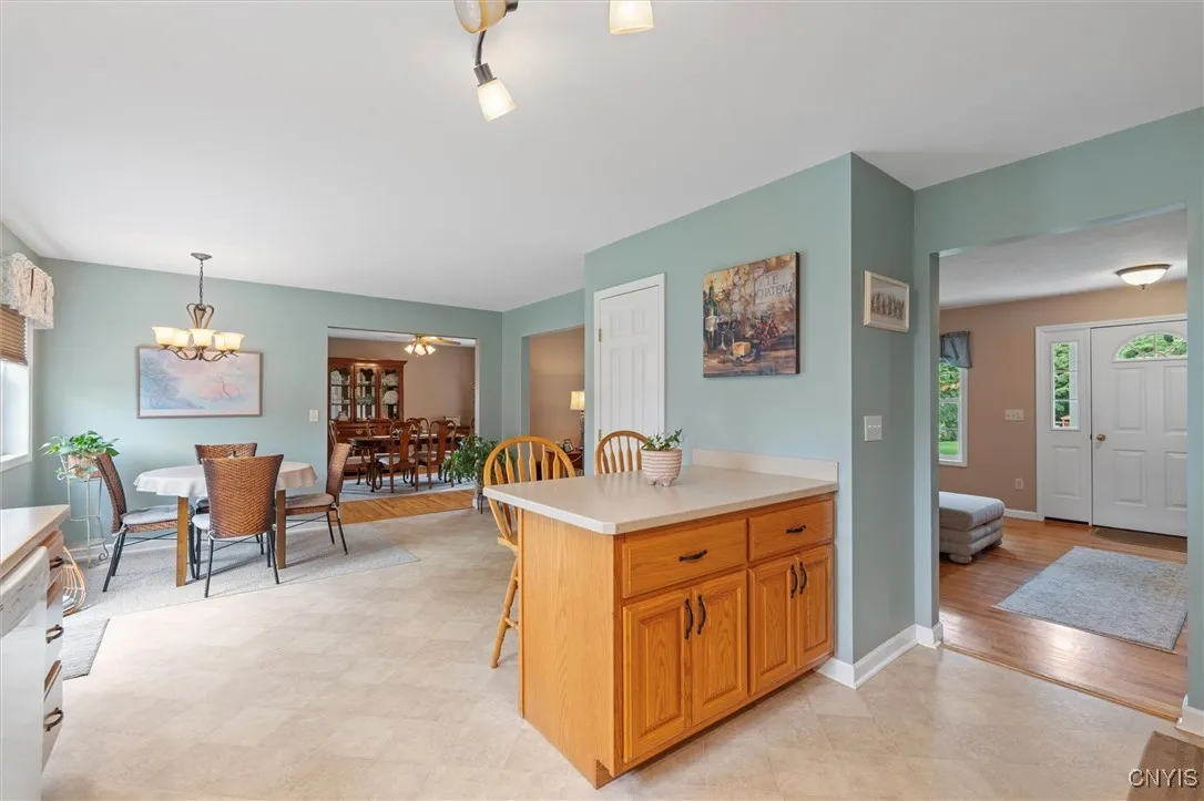 135 Hunt Valley Road, Oneida, New York 13421, Oneida, New York 13421, 3 Bedrooms Bedrooms, 6 Rooms Rooms,2 BathroomsBathrooms,Residential,For Sale,135 Hunt Valley Road, Oneida, New York 13421,S1621408