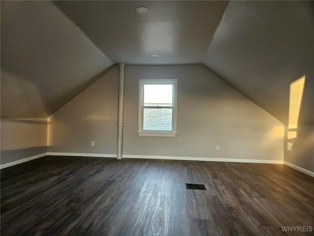 47 Nassau Avenue, Tonawanda, New York 14217, Tonawanda, New York 14217, 3 Bedrooms Bedrooms, 8 Rooms Rooms,1 BathroomBathrooms,Residential,For Sale,47 Nassau Avenue, Tonawanda, New York 14217,B1621510