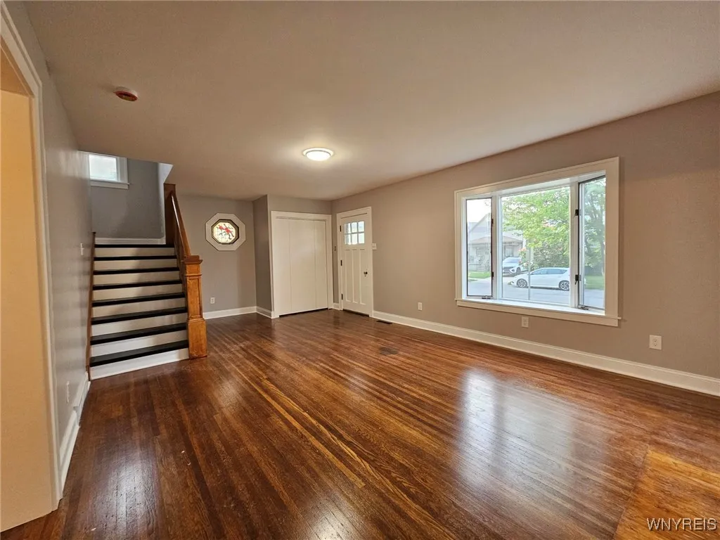 47 Nassau Avenue, Tonawanda, New York 14217, Tonawanda, New York 14217, 3 Bedrooms Bedrooms, 8 Rooms Rooms,1 BathroomBathrooms,Residential,For Sale,47 Nassau Avenue, Tonawanda, New York 14217,B1621510