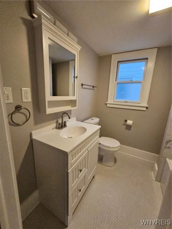 47 Nassau Avenue, Tonawanda, New York 14217, Tonawanda, New York 14217, 3 Bedrooms Bedrooms, 8 Rooms Rooms,1 BathroomBathrooms,Residential,For Sale,47 Nassau Avenue, Tonawanda, New York 14217,B1621510