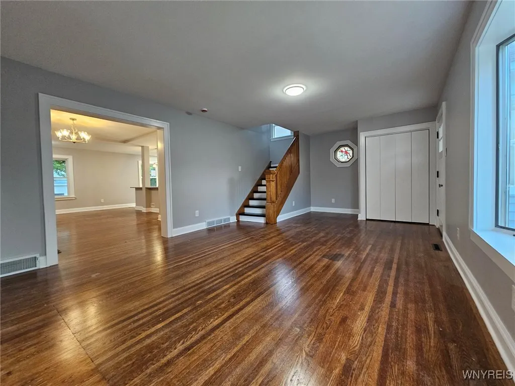 47 Nassau Avenue, Tonawanda, New York 14217, Tonawanda, New York 14217, 3 Bedrooms Bedrooms, 8 Rooms Rooms,1 BathroomBathrooms,Residential,For Sale,47 Nassau Avenue, Tonawanda, New York 14217,B1621510