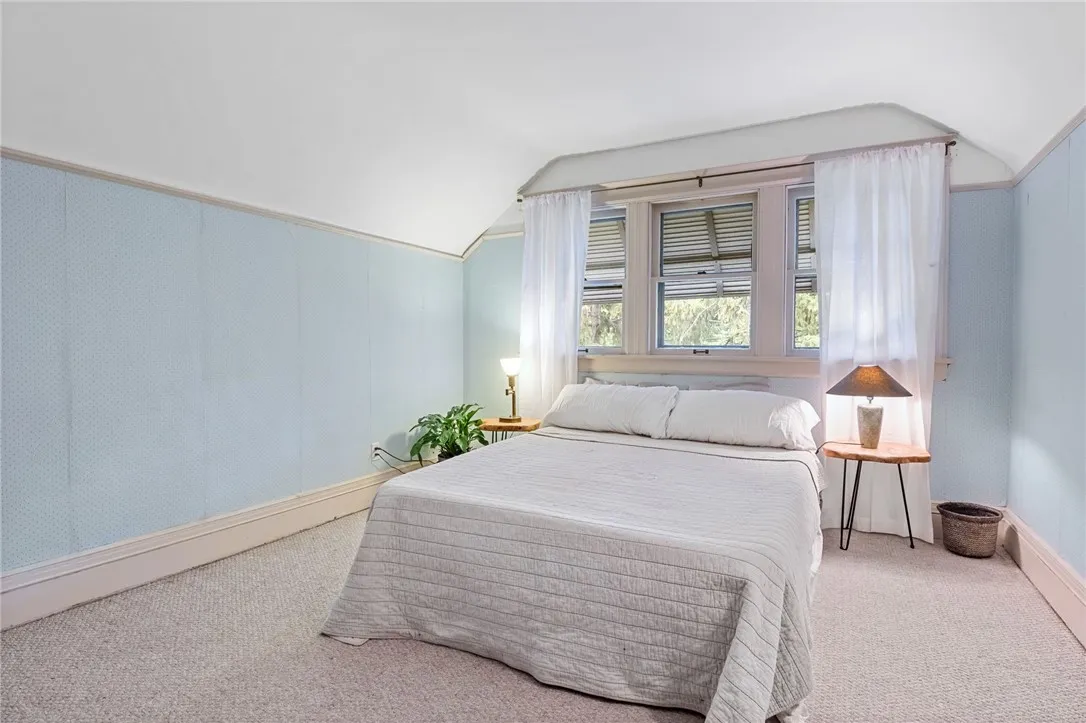 160 Brunswick Street, Rochester, New York 14607, Rochester, New York 14607, 5 Bedrooms Bedrooms, 10 Rooms Rooms,3 BathroomsBathrooms,Residential,For Sale,160 Brunswick Street, Rochester, New York 14607,R1618637