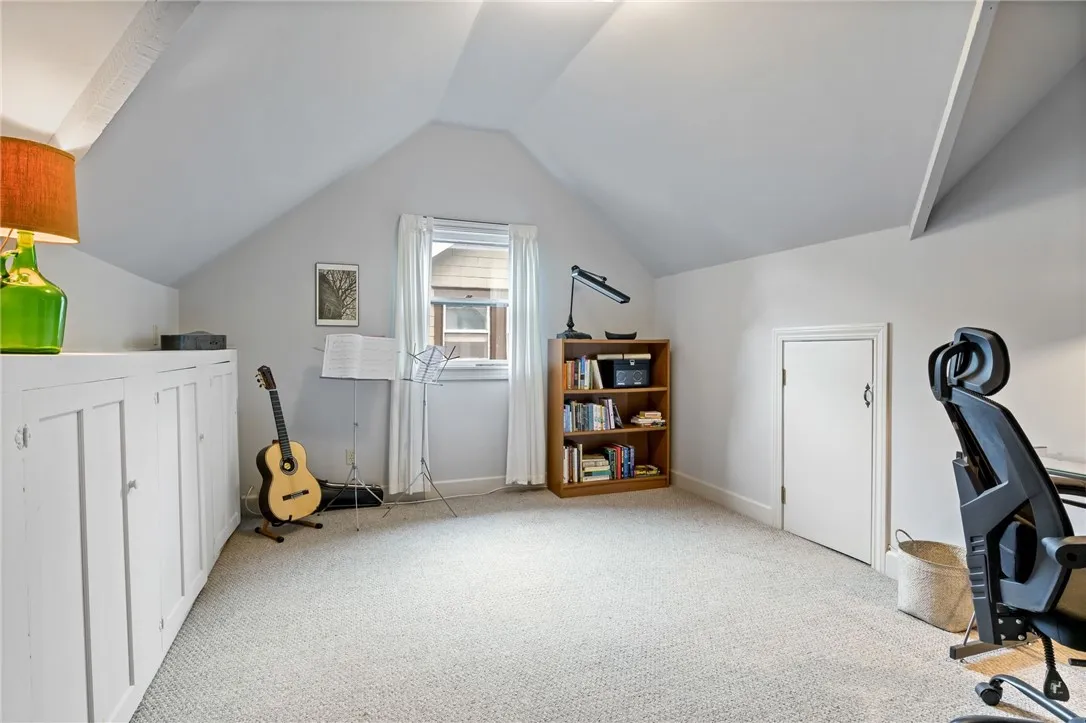 160 Brunswick Street, Rochester, New York 14607, Rochester, New York 14607, 5 Bedrooms Bedrooms, 10 Rooms Rooms,3 BathroomsBathrooms,Residential,For Sale,160 Brunswick Street, Rochester, New York 14607,R1618637