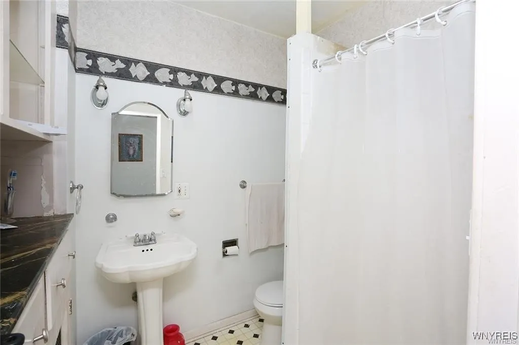 2300 Main Street, Buffalo, New York 14214, Buffalo, New York 14214, 4 Bedrooms Bedrooms, ,2 BathroomsBathrooms,Residential,Closed,2300 Main Street, Buffalo, New York 14214,0,B1621133