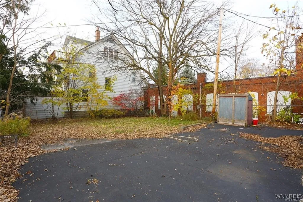 2300 Main Street, Buffalo, New York 14214, Buffalo, New York 14214, 4 Bedrooms Bedrooms, ,2 BathroomsBathrooms,Residential,For Sale,2300 Main Street, Buffalo, New York 14214,B1621133