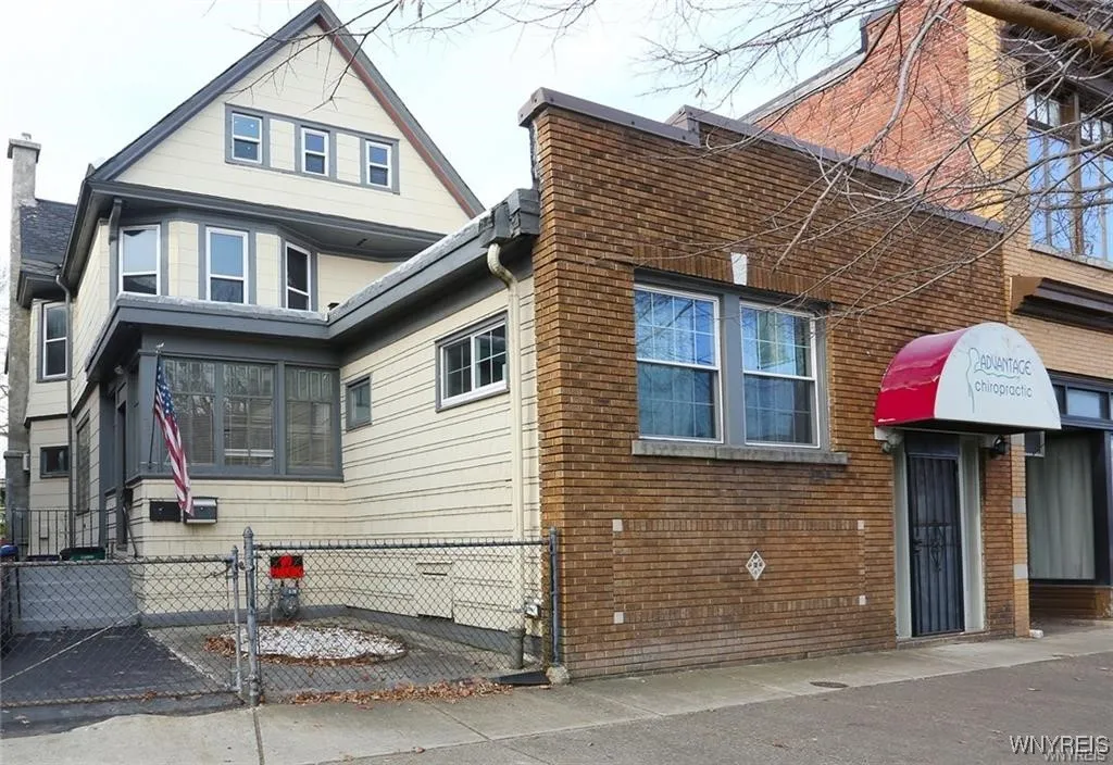 2300 Main Street, Buffalo, New York 14214, Buffalo, New York 14214, 4 Bedrooms Bedrooms, ,2 BathroomsBathrooms,Residential,For Sale,2300 Main Street, Buffalo, New York 14214,B1621133