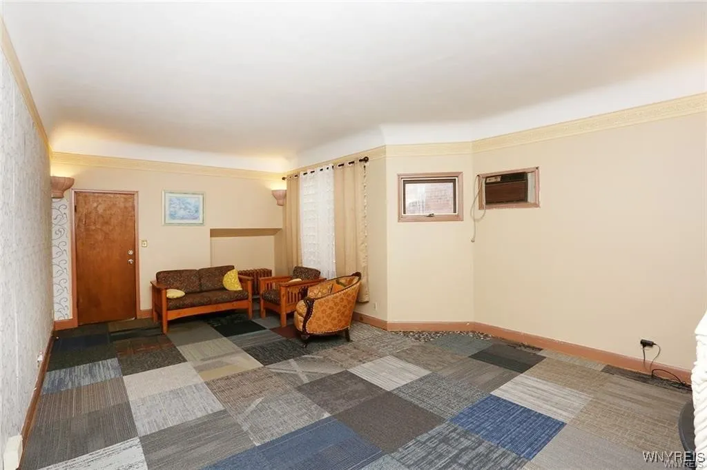 2300 Main Street, Buffalo, New York 14214, Buffalo, New York 14214, 4 Bedrooms Bedrooms, ,2 BathroomsBathrooms,Residential,For Sale,2300 Main Street, Buffalo, New York 14214,B1621133
