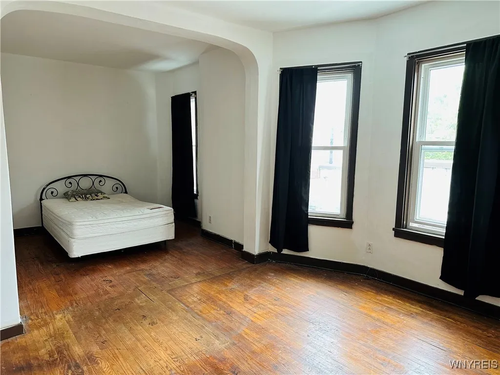 2300 Main Street, Buffalo, New York 14214, Buffalo, New York 14214, 4 Bedrooms Bedrooms, ,2 BathroomsBathrooms,Residential,For Sale,2300 Main Street, Buffalo, New York 14214,B1621133