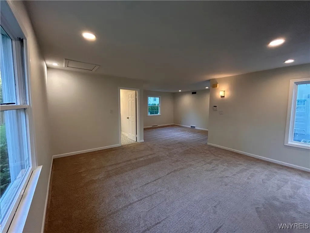 67 Birchwood Drive, Amherst, New York 14221, Amherst, New York 14221, 4 Bedrooms Bedrooms, 12 Rooms Rooms,2 BathroomsBathrooms,Residential,For Sale,67 Birchwood Drive, Amherst, New York 14221,B1621254