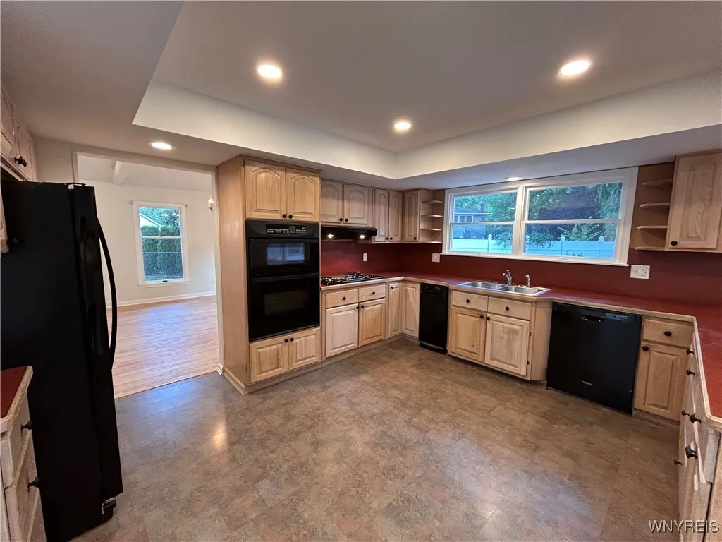 67 Birchwood Drive, Amherst, New York 14221, Amherst, New York 14221, 4 Bedrooms Bedrooms, 12 Rooms Rooms,2 BathroomsBathrooms,Residential,For Sale,67 Birchwood Drive, Amherst, New York 14221,B1621254