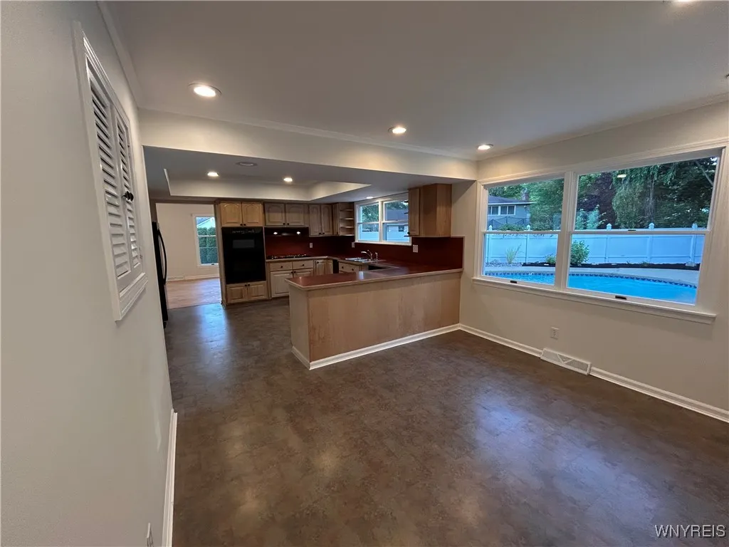 67 Birchwood Drive, Amherst, New York 14221, Amherst, New York 14221, 4 Bedrooms Bedrooms, 12 Rooms Rooms,2 BathroomsBathrooms,Residential,For Sale,67 Birchwood Drive, Amherst, New York 14221,B1621254