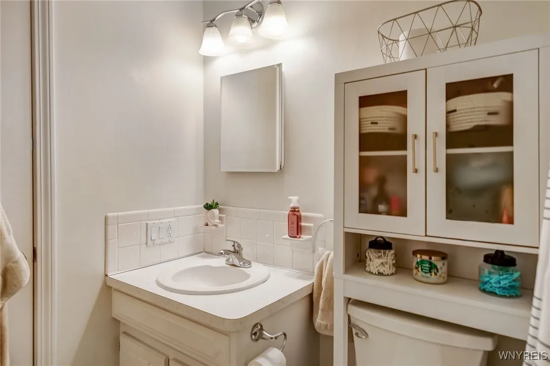 135 Charter Oaks Drive 1, Amherst, New York 14228, Amherst, New York 14228, 1 Bedroom Bedrooms, 4 Rooms Rooms,1 BathroomBathrooms,Residential,For Sale,135 Charter Oaks Drive 1, Amherst, New York 14228,B1619368