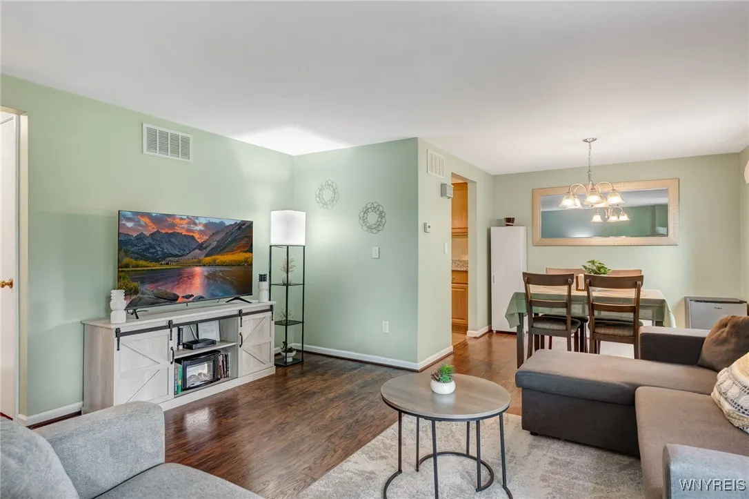 135 Charter Oaks Drive 1, Amherst, New York 14228, Amherst, New York 14228, 1 Bedroom Bedrooms, 4 Rooms Rooms,1 BathroomBathrooms,Residential,For Sale,135 Charter Oaks Drive 1, Amherst, New York 14228,B1619368