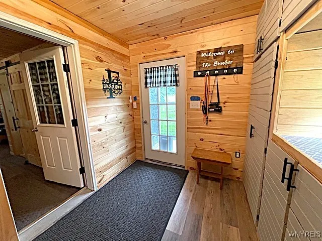 Entry/Mudroom