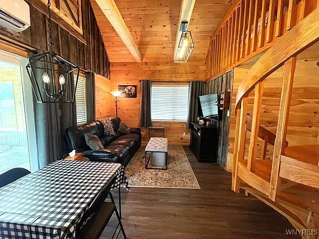 Kitchen /Living Room