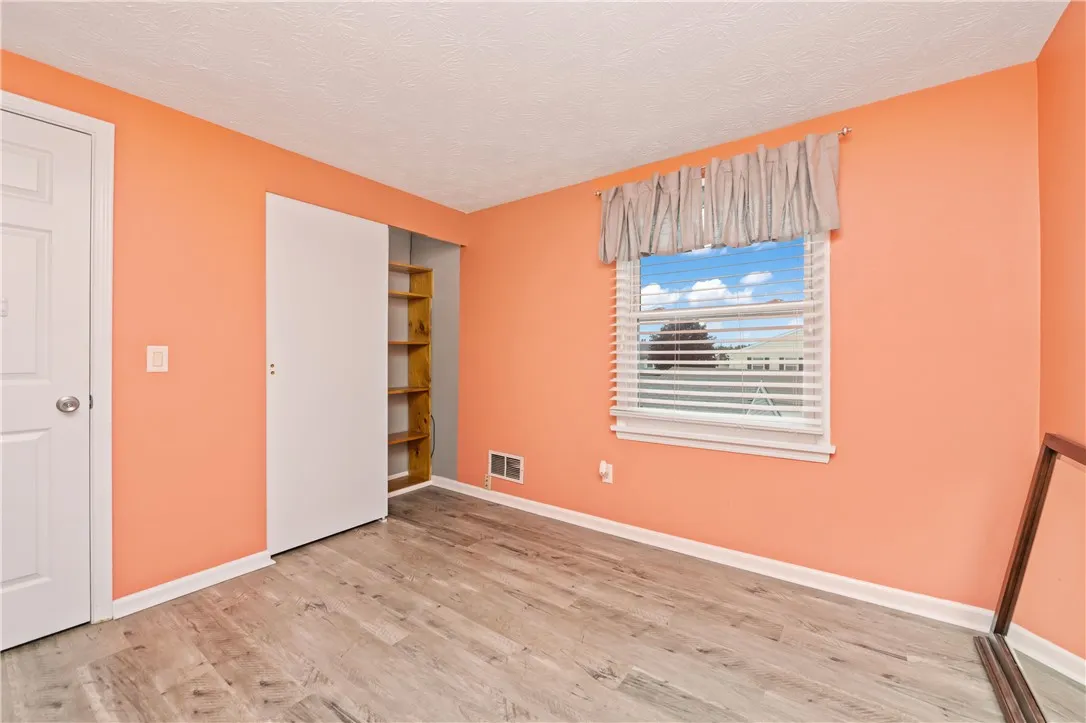 24 Huntsman, Webster, New York 14580, Webster, New York 14580, 2 Bedrooms Bedrooms, 4 Rooms Rooms,1 BathroomBathrooms,Residential,For Sale,24 Huntsman, Webster, New York 14580,R1620404