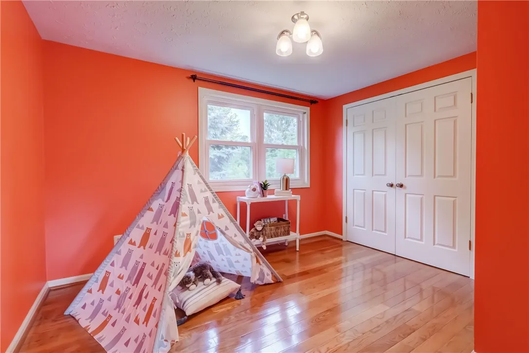 30 Copper Woods, Pittsford, New York 14534, Pittsford, New York 14534, 4 Bedrooms Bedrooms, 8 Rooms Rooms,2 BathroomsBathrooms,Residential,For Sale,30 Copper Woods, Pittsford, New York 14534,R1620747