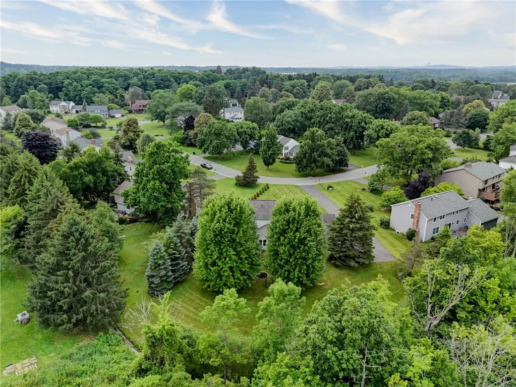 30 Copper Woods, Pittsford, New York 14534, Pittsford, New York 14534, 4 Bedrooms Bedrooms, 8 Rooms Rooms,2 BathroomsBathrooms,Residential,For Sale,30 Copper Woods, Pittsford, New York 14534,R1620747