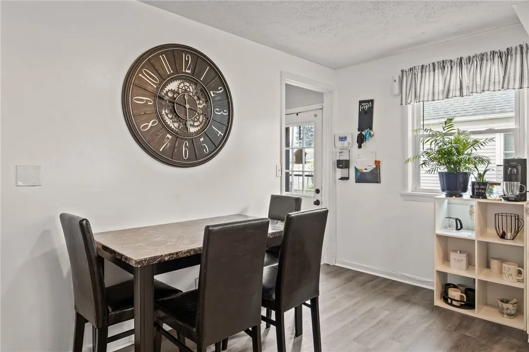 70 Ridgewood Road, Greece, New York 14626, Greece, New York 14626, 2 Bedrooms Bedrooms, 6 Rooms Rooms,2 BathroomsBathrooms,Residential,Closed,70 Ridgewood Road, Greece, New York 14626,0,R1617980