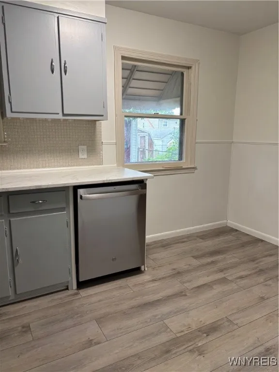 620 Beach Road, Cheektowaga, New York 14225, Cheektowaga, New York 14225, 2 Bedrooms Bedrooms, 5 Rooms Rooms,1 BathroomBathrooms,Residential Lease,For Rent,620 Beach Road, Cheektowaga, New York 14225,B1621519
